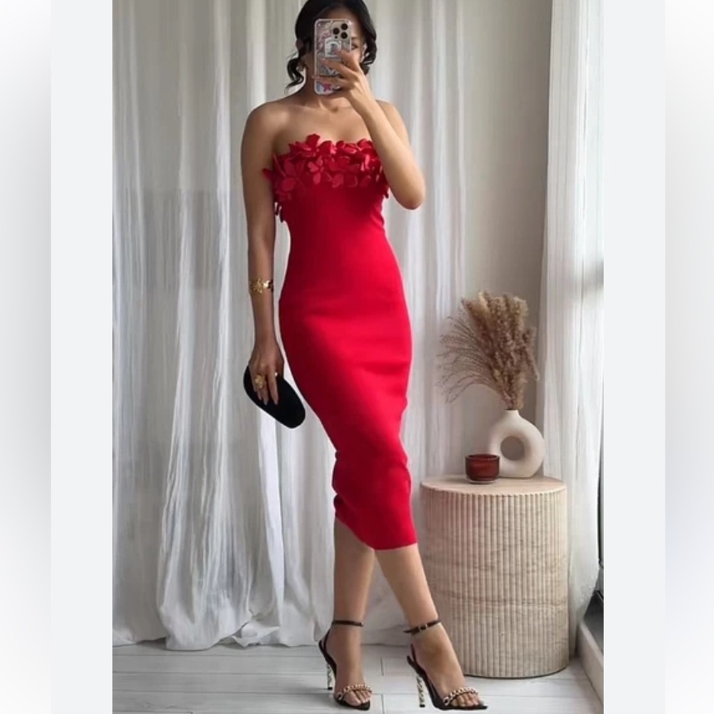 ZARA NWT FLORAL KNIT MIDI DRESS RED